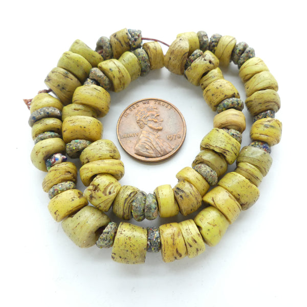 Hebron Beads, Small Size Yellow on Mixed Short Strand with Powderglass Crumb Beads
