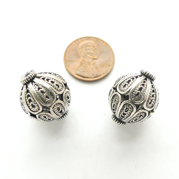 Indian Silver, Medium Small Filigree Beads, 18mm Diamaeter