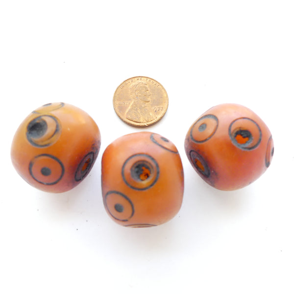 Berber Amber, Dark Amber Color with Black "Eye" Designs & 3-Way Holes, Oblates 20x25mm