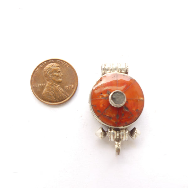 Gau, Mini Round Amulet Case Covered with Coral, but Missing 1 Mini Cab, 20mm Diameter