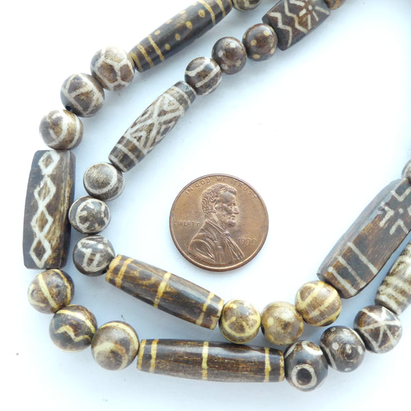 Pumtek Beads, Mixed Shapes and Sizes on 21-inch Strand